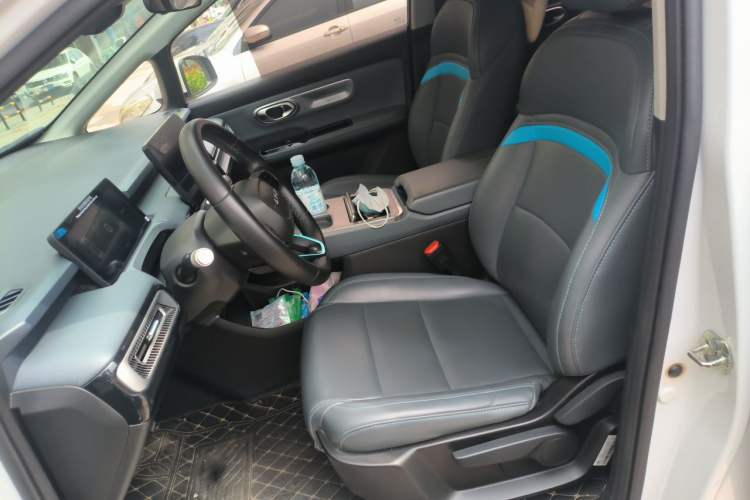 Used AION Y 2023 Plus 510 Enjoy Edition Left Front Seat