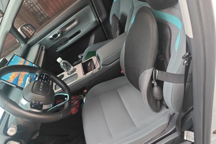 Used AION Y 2023 Younger Left Front Seat