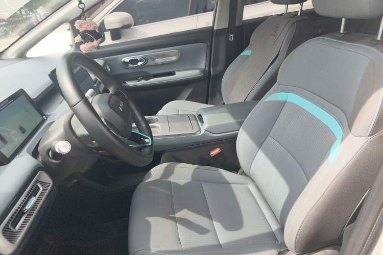Used AION Y 2023 Plus 510 Enjoy Edition Left Front Seat