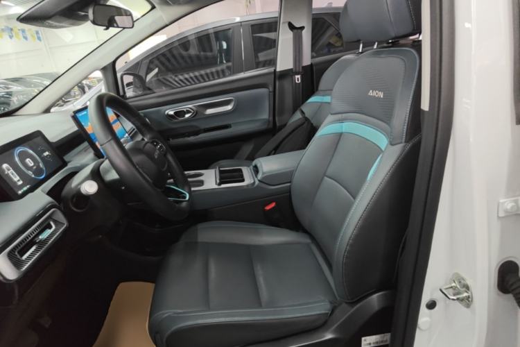 Used AION Y 2023 Younger Star Edition Left Front Seat