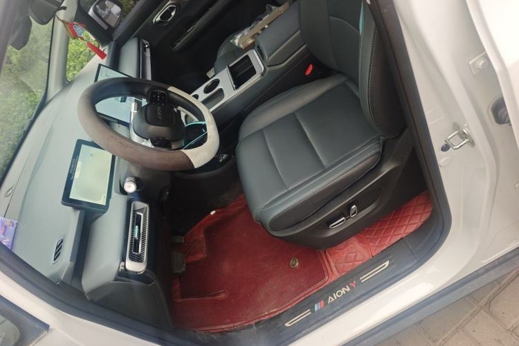 Used AION Y 2023 Younger Star Edition Left Front Seat