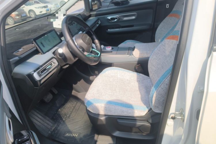 Used AION Y 2023 Younger Left Front Seat