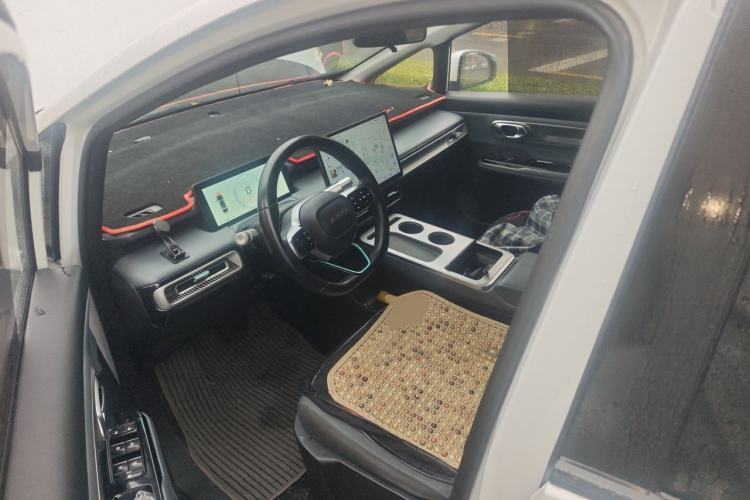 Used AION Y 2023 Younger Left Front Seat