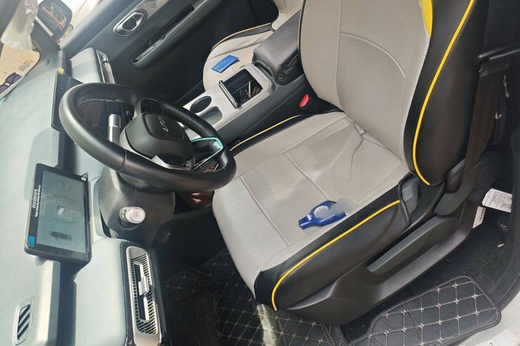 Used AION Y 2023 Plus 510 Enjoy Edition Left Front Seat