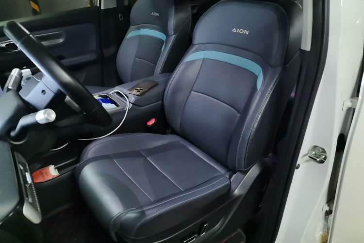 Used AION Y 2023 Younger Star Edition Left Front Seat