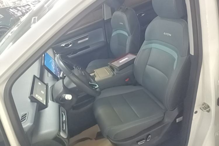 Used AION Y 2023 Younger Star Edition Left Front Seat