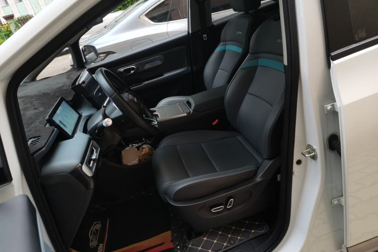 Used AION Y 2023 Plus 510 Smart Edition Left Front Seat