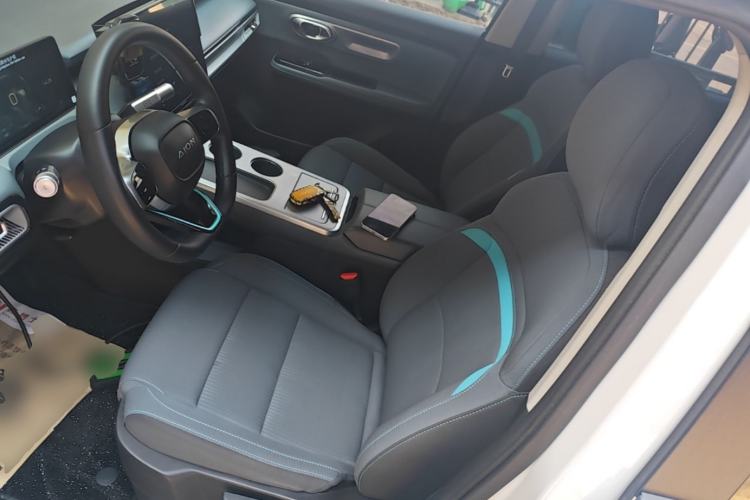 Used AION Y 2023 Younger Left Front Seat
