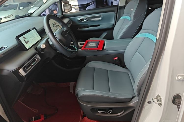 Used AION Y 2023 Younger Star Edition Left Front Seat