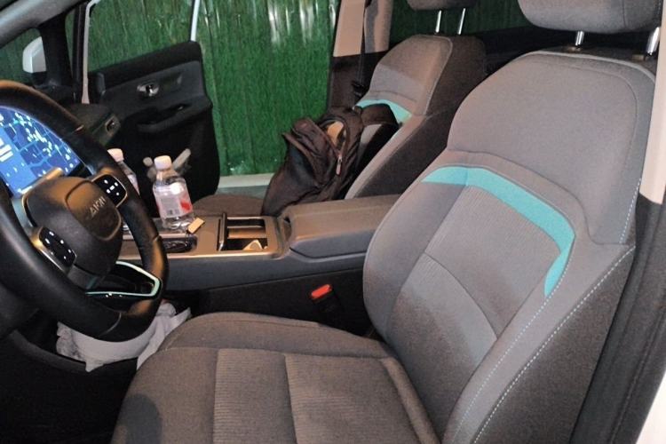 Used AION Y 2023 Plus 610 Enjoy Edition Left Front Seat