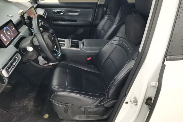 Used AION Y 2023 Younger Left Front Seat