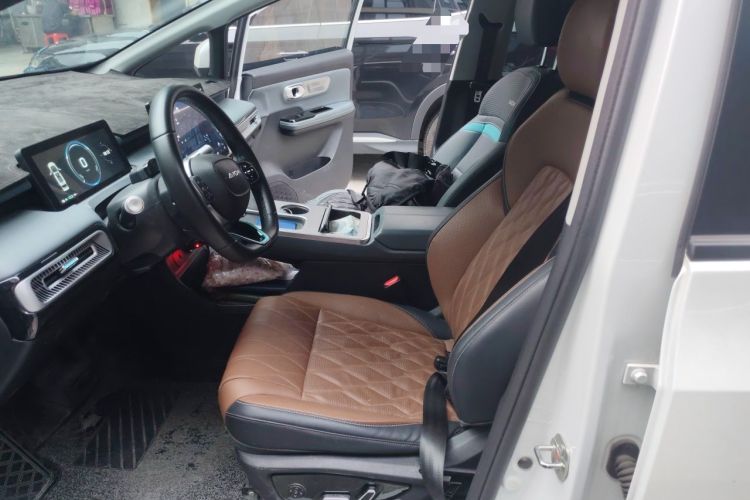 Used AION Y 2023 Plus 510 Tech Edition Left Front Seat