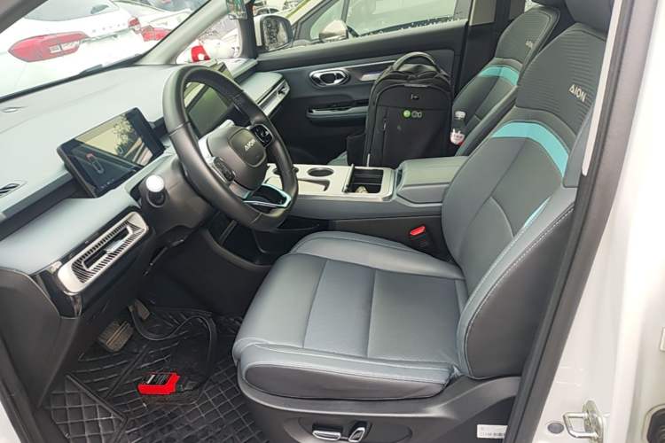 Used AION Y 2023 Plus 510 Smart Edition Left Front Seat