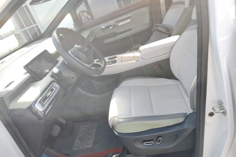 Used AION Y 2023 Plus 510 Smart Edition Left Front Seat