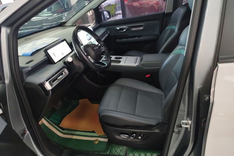 Used AION Y 2023 Plus 510 Smart Edition Left Front Seat