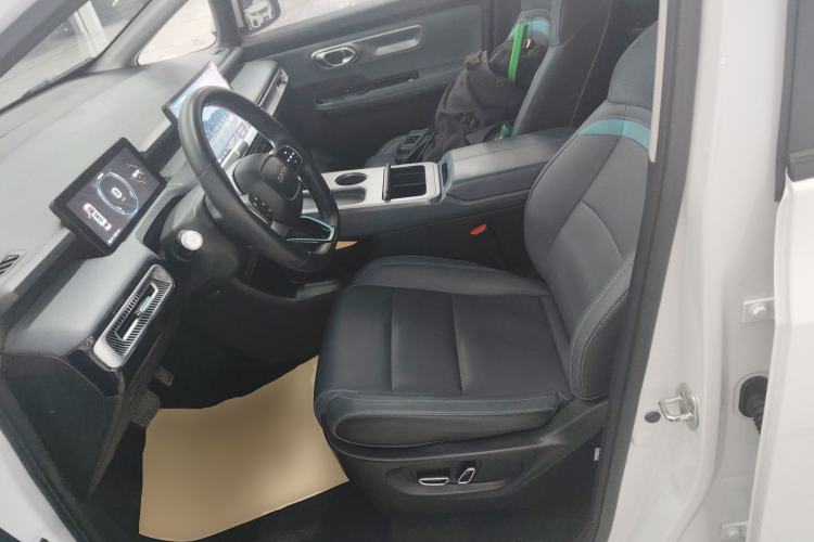 Used AION Y 2023 Younger Star Edition Left Front Seat