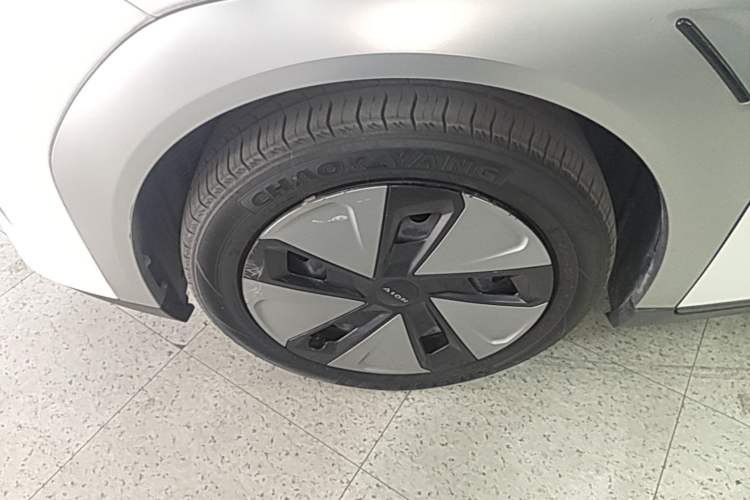 Used AION Y 2023 Plus 510 Enjoy Edition Left Front Wheel Hub