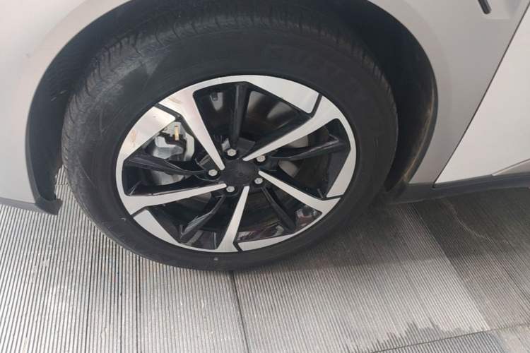 Used AION Y 2023 Younger Star Edition Left Front Wheel Hub