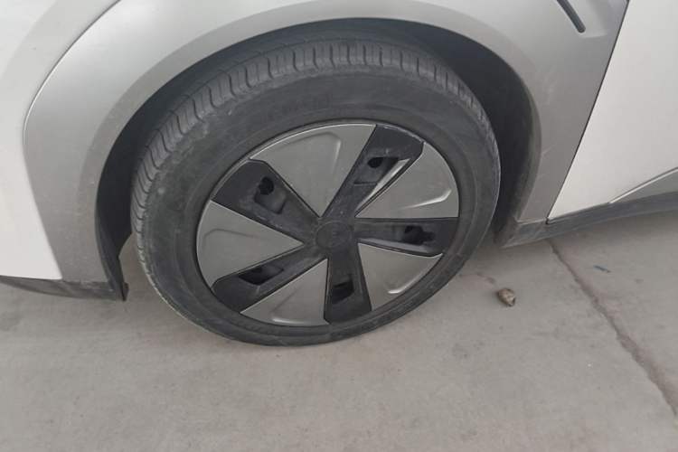 Used AION Y 2023 Younger Left Front Wheel Hub