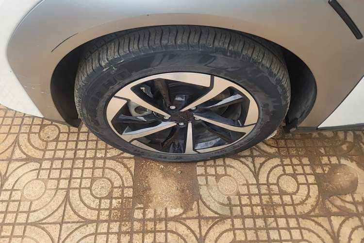 Used AION Y 2023 Younger Star Edition Left Front Wheel Hub