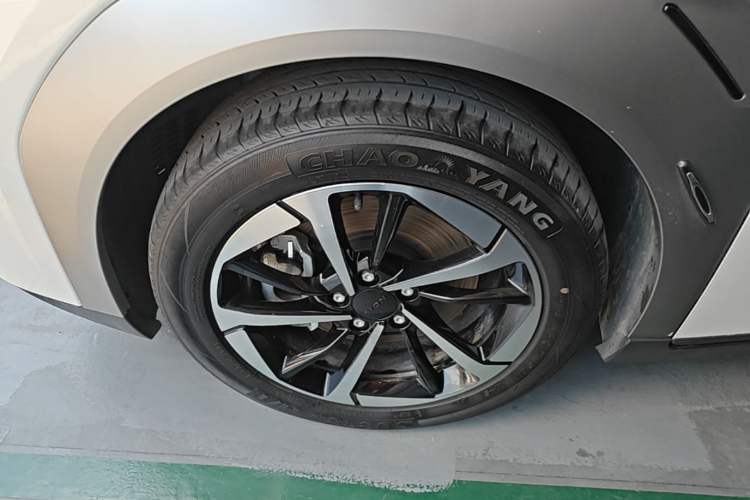 Used AION Y 2023 Younger Star Edition Left Front Wheel Hub