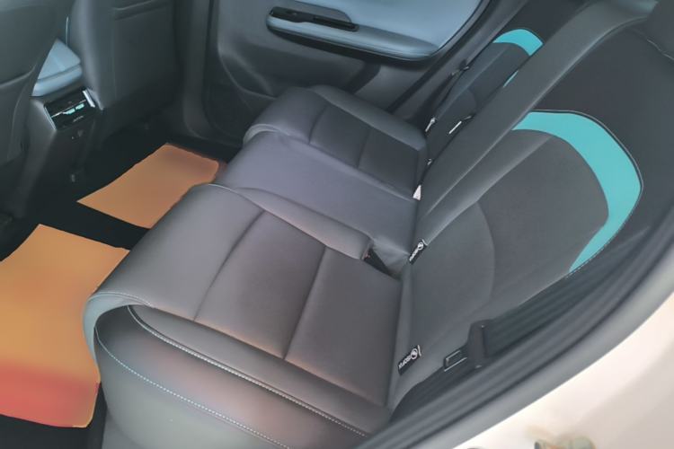 Used AION Y 2023 Plus 610 Smart Edition Ternary Lithium Left Rear Seat