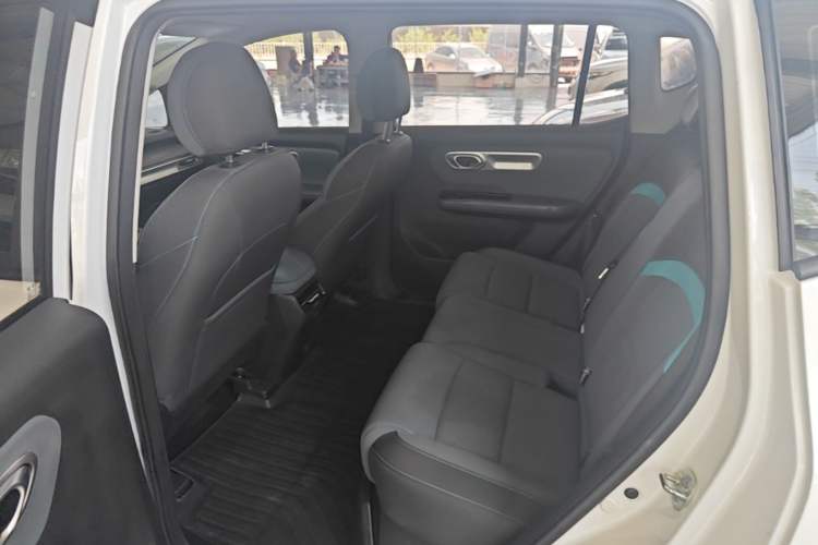 Used AION Y 2023 Plus 610 Enjoy Edition Left Rear Seat