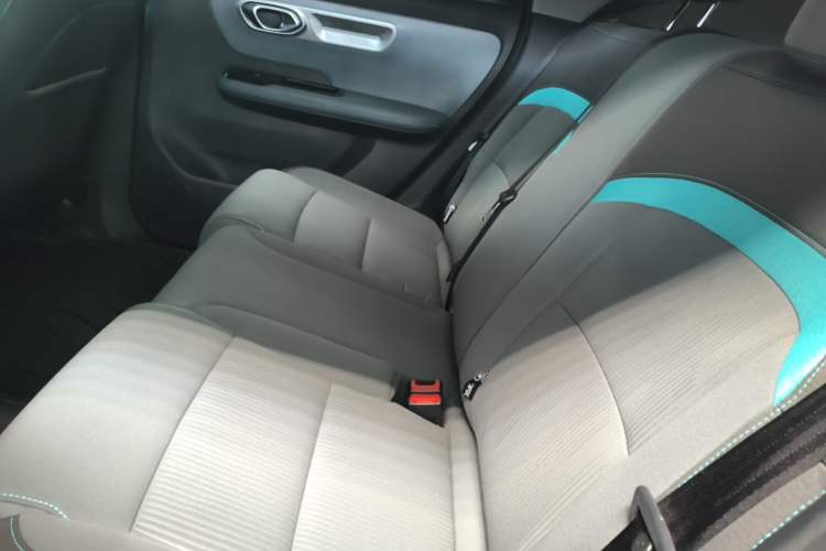 Used AION Y 2023 Plus 510 Enjoy Edition Left Rear Seat