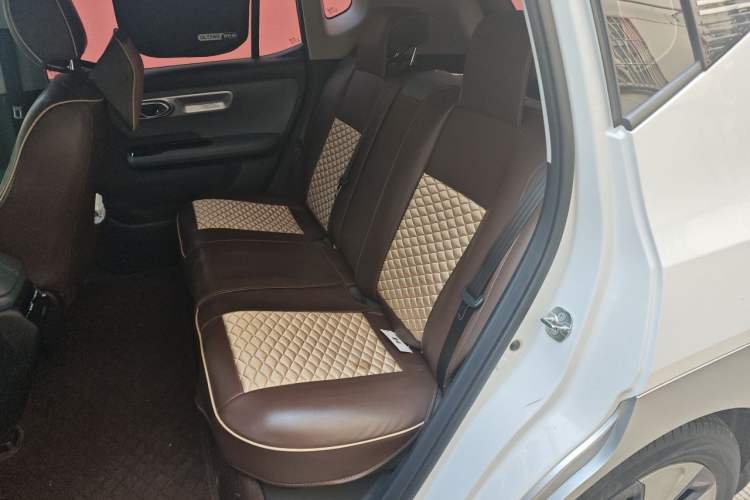 Used AION Y 2023 Plus 510 Enjoy Edition Left Rear Seat