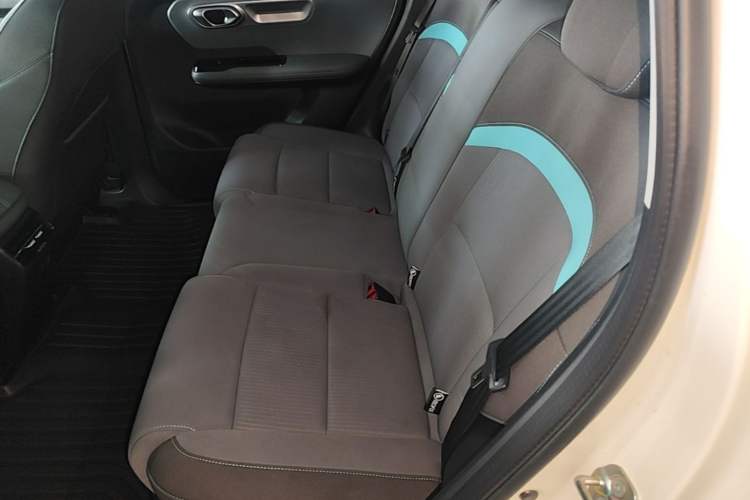 Used AION Y 2023 Plus 510 Enjoy Edition Left Rear Seat