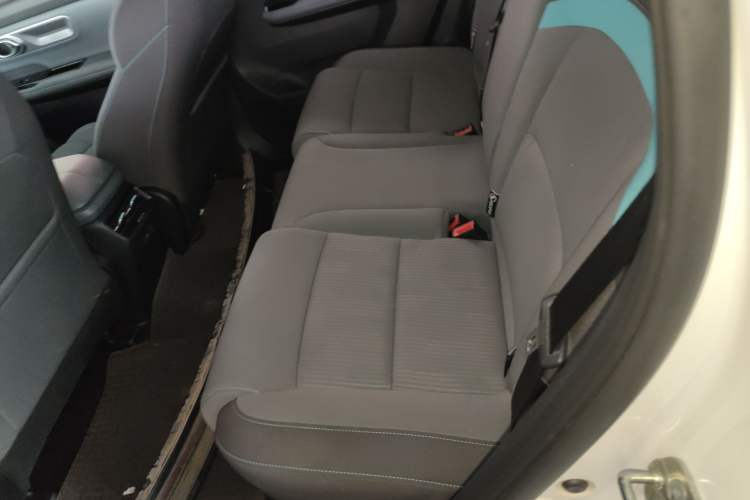Used AION Y 2023 Younger Left Rear Seat