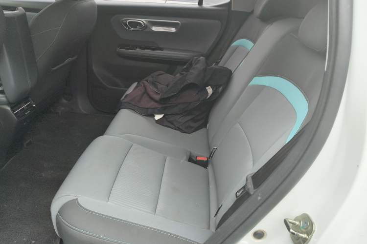 Used AION Y 2023 Plus 510 Enjoy Edition Left Rear Seat
