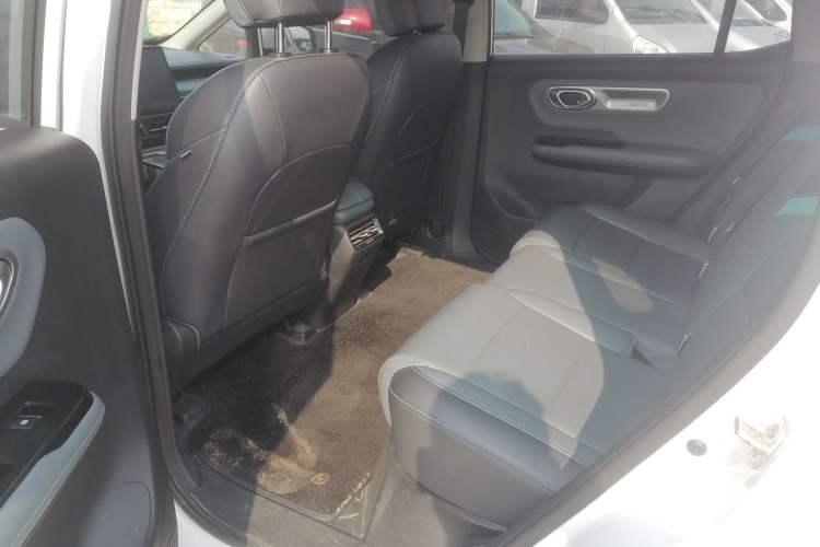 Used AION Y 2023 Plus 510 Smart Edition Left Rear Seat