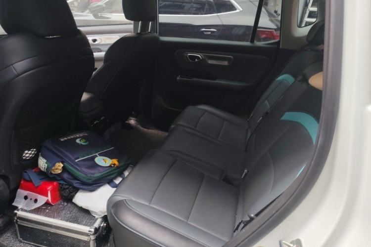 Used AION Y 2023 Plus 510 Tech Edition Left Rear Seat