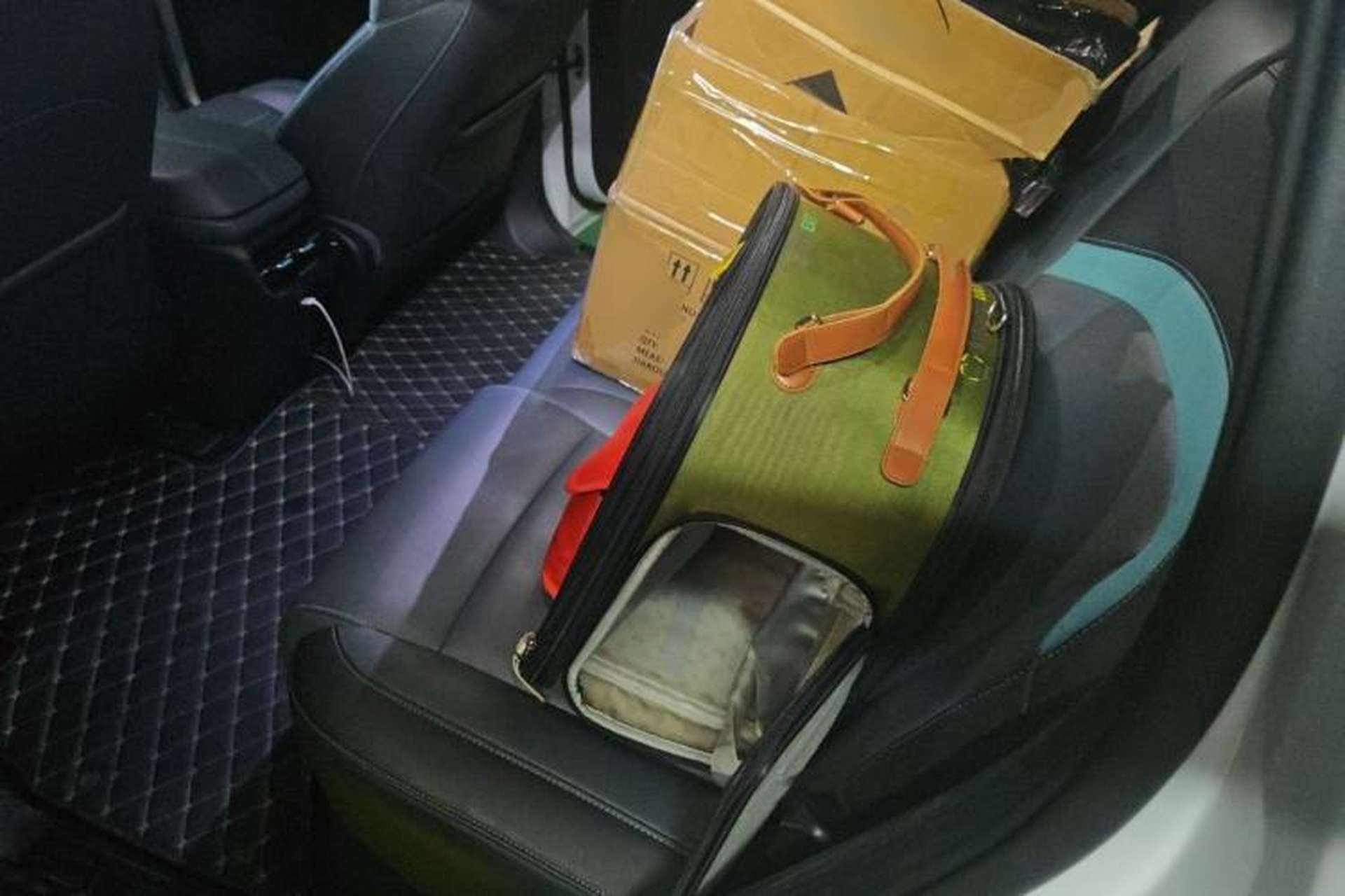 Used AION Y 2023 Plus 510 Smart Edition Left Rear Seat
