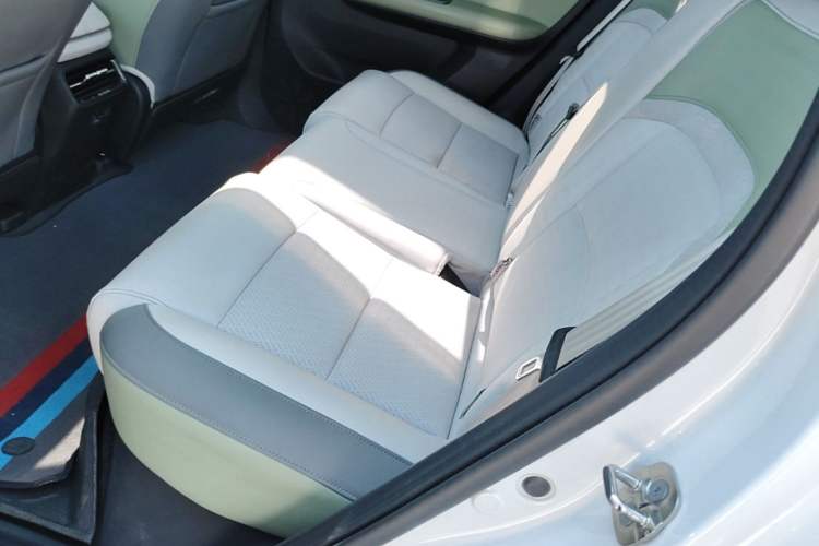 Used AION Y 2023 Plus 510 Smart Edition Left Rear Seat