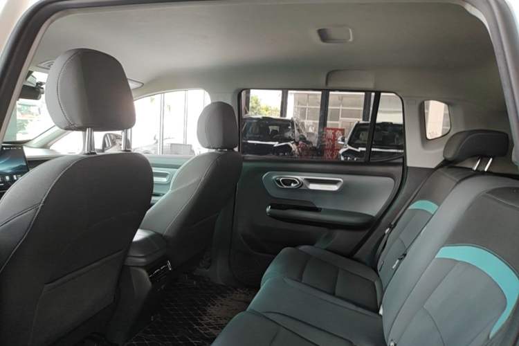 Used AION Y 2023 Plus 510 Enjoy Edition Left Rear Seat