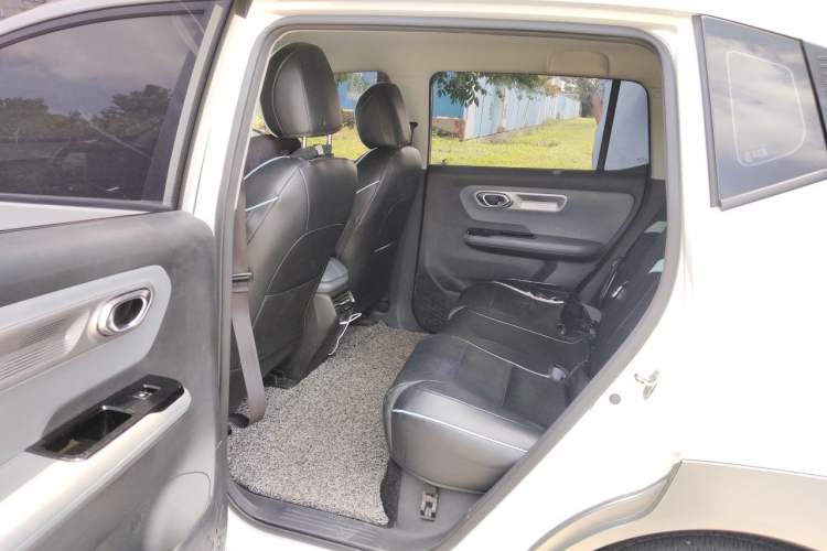 Used AION Y 2023 Plus 610 Enjoy Edition Left Rear Seat