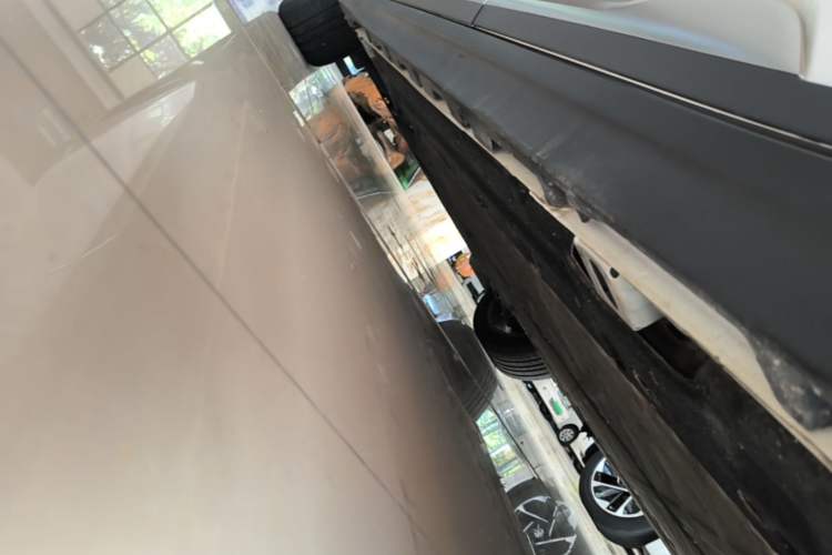 Used AION Y 2023 Plus 610 Smart Edition Ternary Lithium Left Side Sill