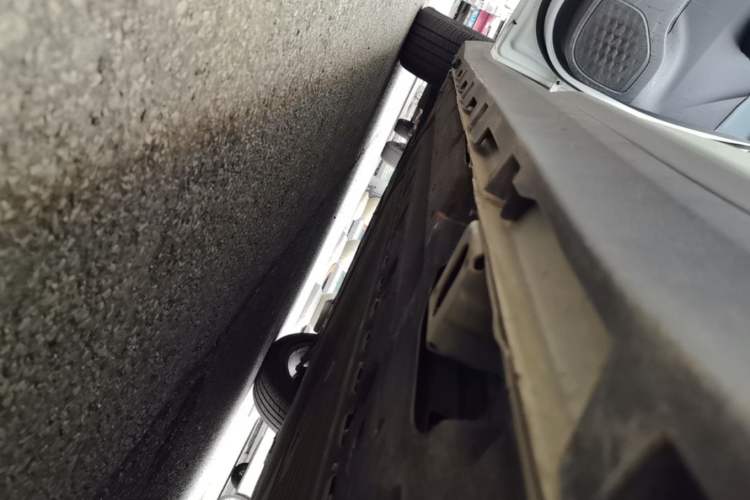 Used AION Y 2023 Younger Star Edition Left Side Sill
