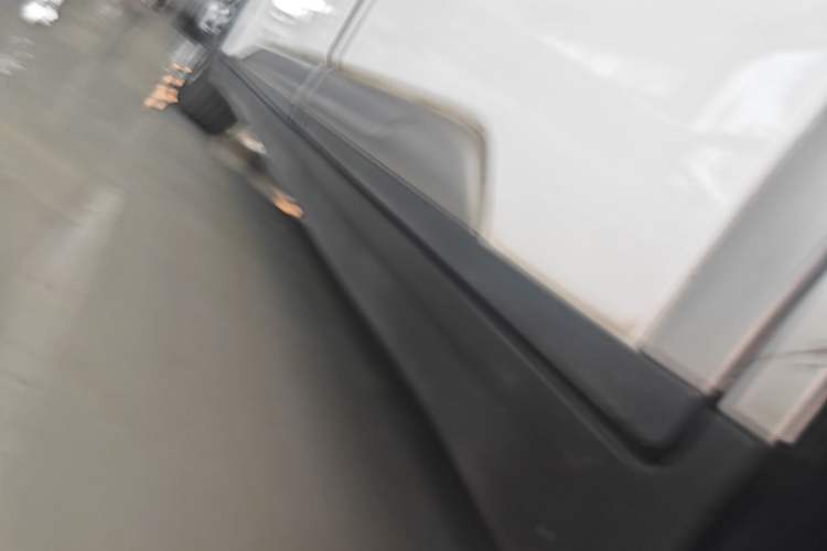 Used AION Y 2023 Plus 610 Enjoy Edition Left Side Sill
