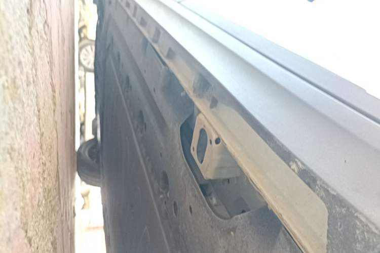 Used AION Y 2023 Plus 510 Enjoy Edition Left Side Sill