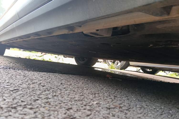 Used AION Y 2023 Plus 610 Enjoy Edition Left Side Sill