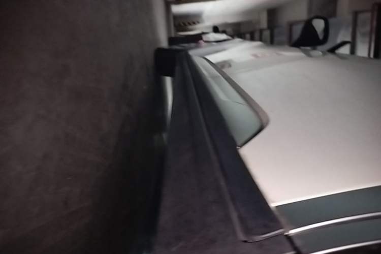 Used AION Y 2023 Plus 610 Enjoy Edition Left Side Sill