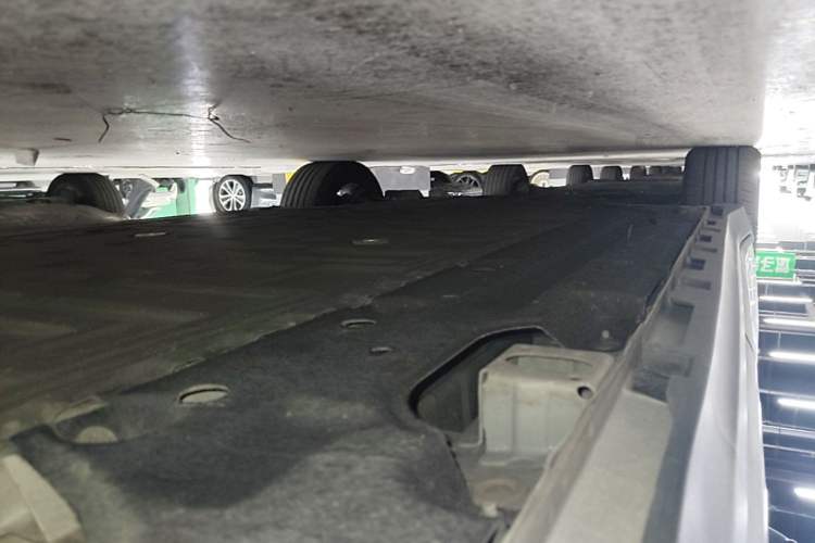 Used AION Y 2023 Plus 510 Smart Edition Left Side Sill