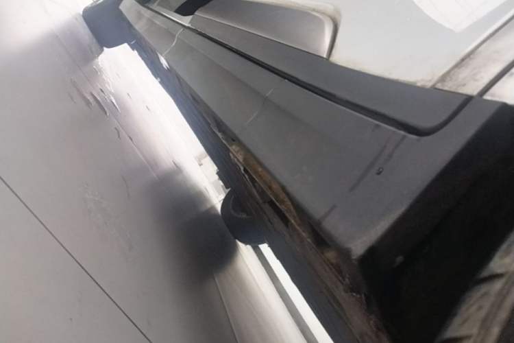 Used AION Y 2023 Plus 510 Smart Edition Left Side Sill