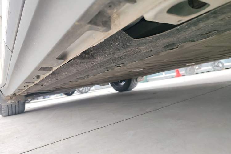 Used AION Y 2023 Plus 510 Smart Edition Left Side Sill