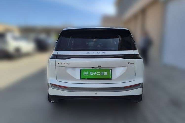 Used AION Y 2023 Younger Rear