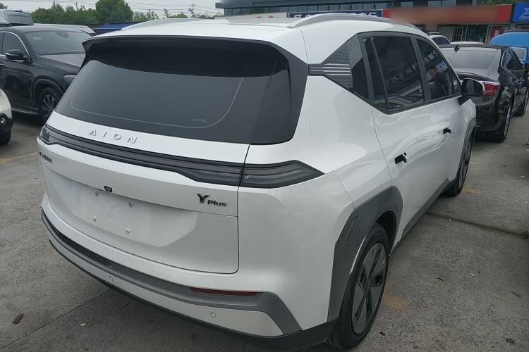 Used AION Y 2023 Plus 510 Enjoy Edition Rear Right 45 Deg