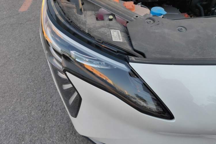 Used AION Y 2023 Plus 510 Smart Edition Right Front Headlight